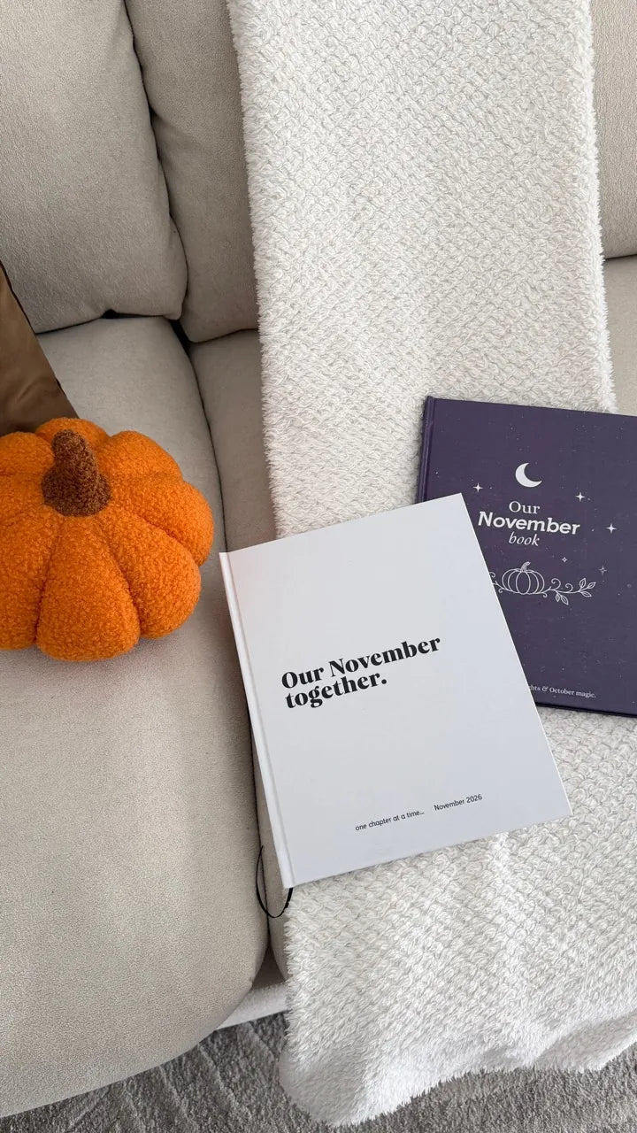 30 Spooky Dates — Dos estilos, la misma historia